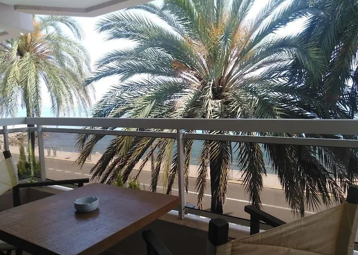 Bluemarine, Vista Mare Διαμέρισμα Μεντόν