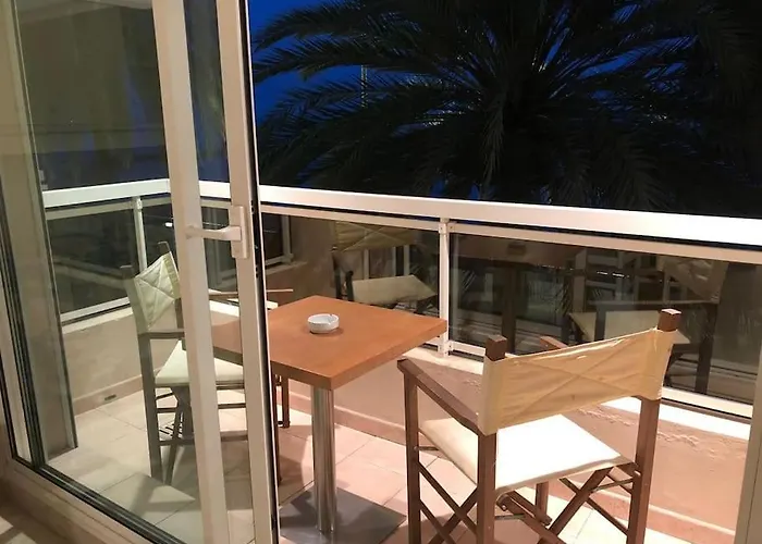 Bluemarine, Vista Mare * Μεντόν